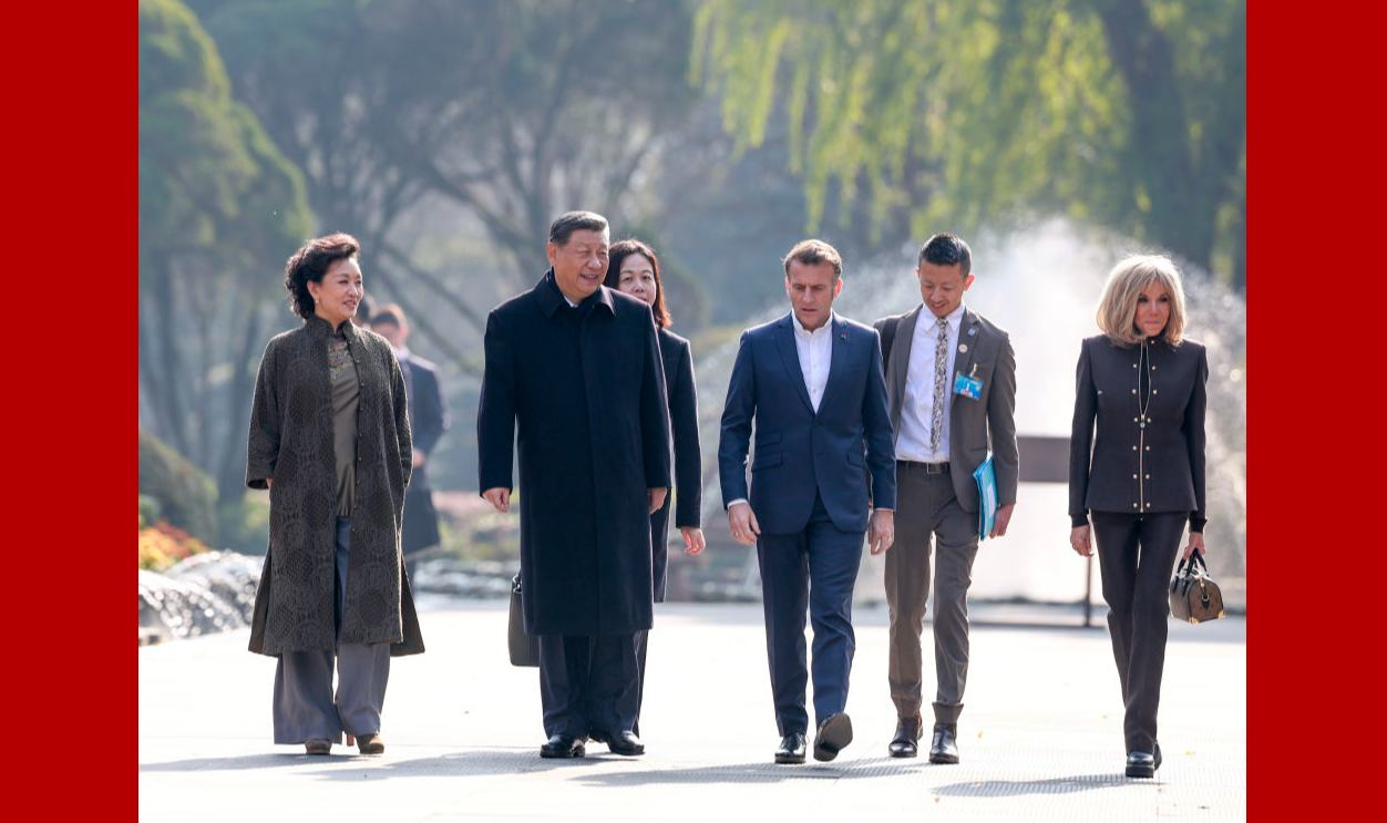 習近平同法國總統(tǒng)馬克龍在成都非正式會晤